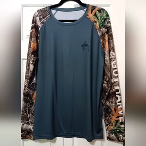Guy Harvey Realtree Athletic Top Large Bass Excellent Pre-loved Condition Large